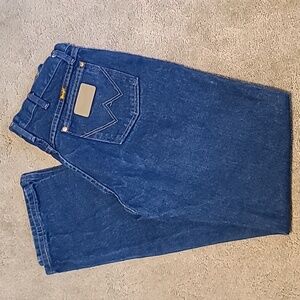 31X34 Wrangler Cowboy cut jeans